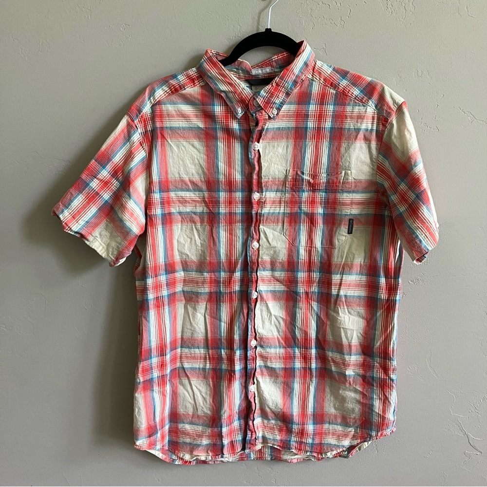 Lot of 2 men’s casual button down shirts. Columbia and Marmot Size L